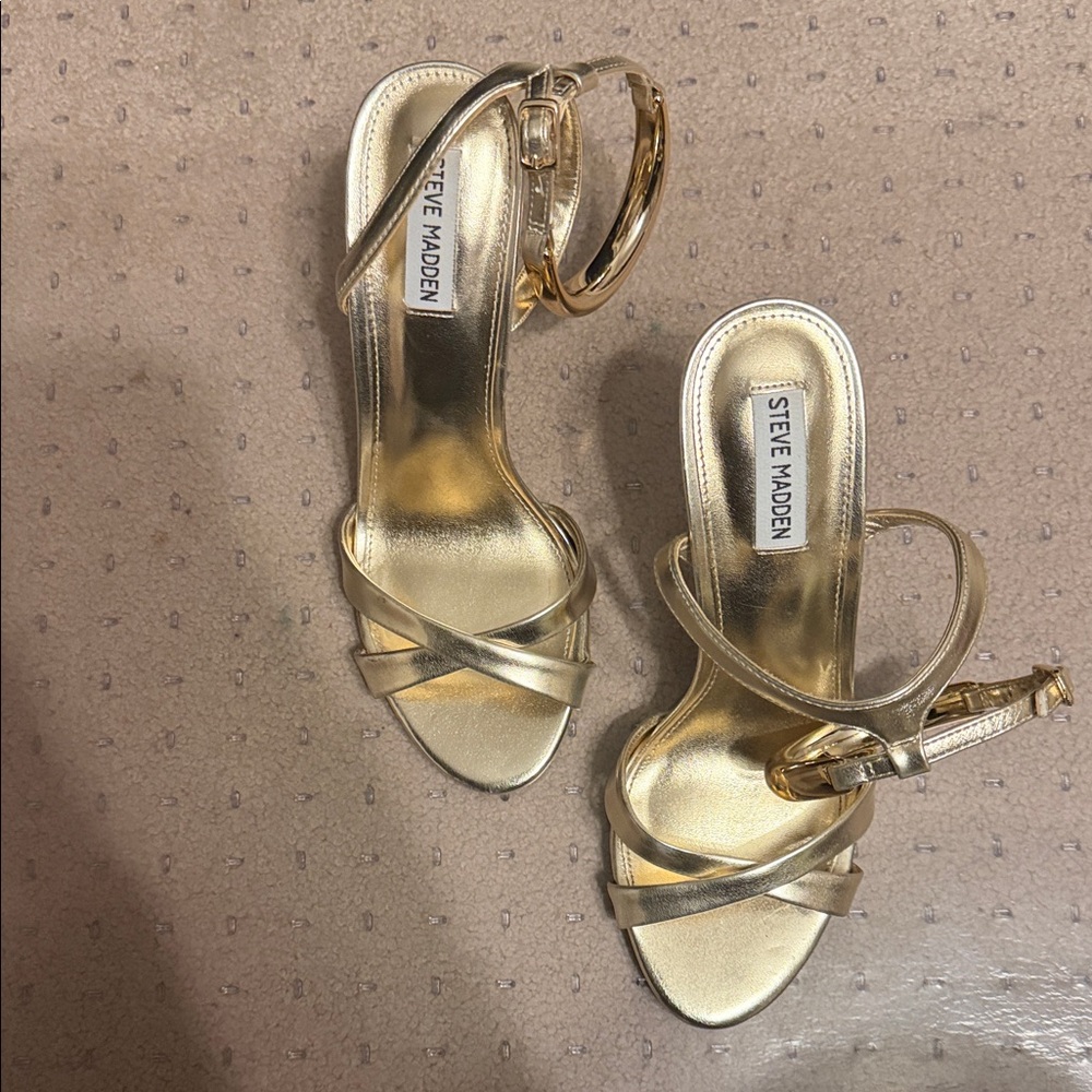 Steve Madden Metallic Gold Heels